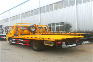 鄂托克前旗附近拖车救援搭电